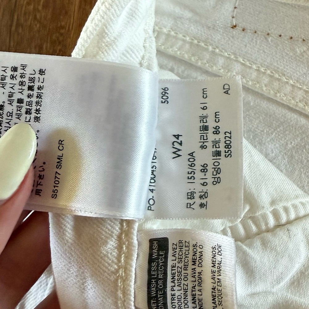 Levi’s 501 Shorts - Picture 6 of 6